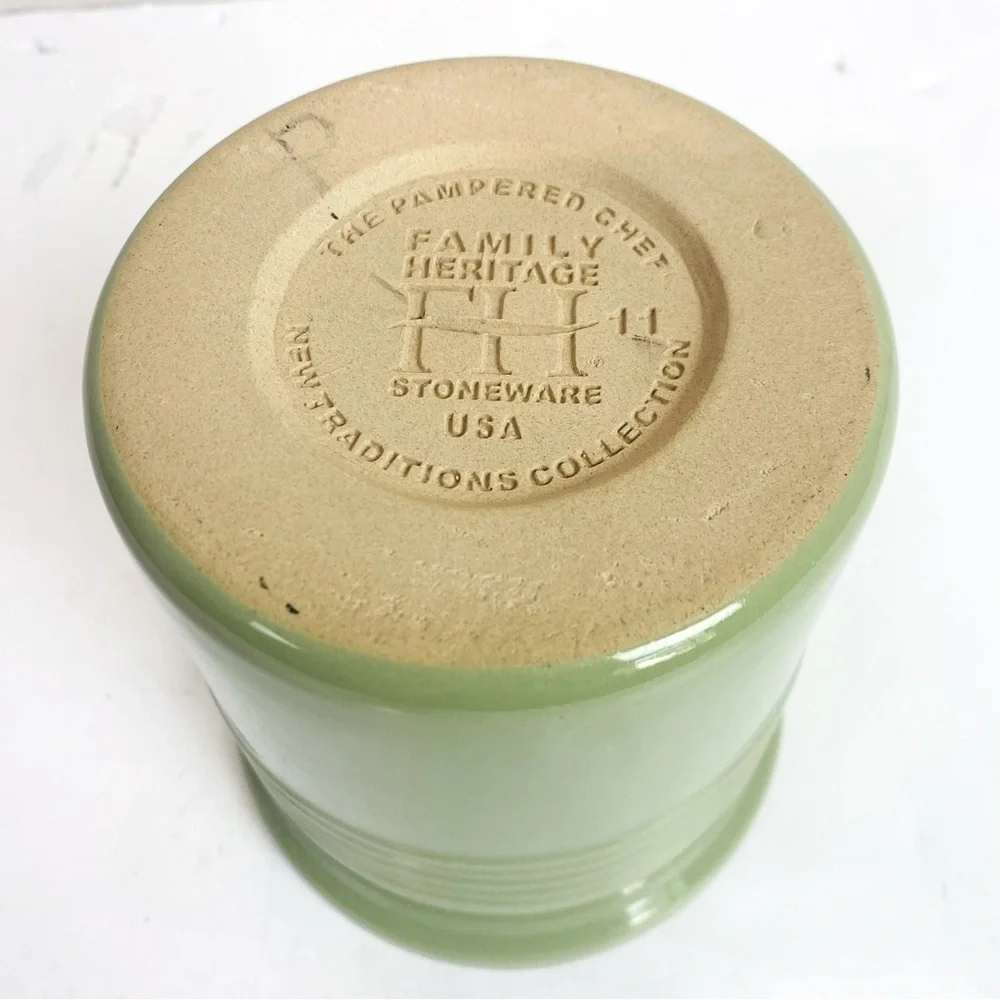 The Pampered Chef Family Heritage Sage Green Stoneware Crock